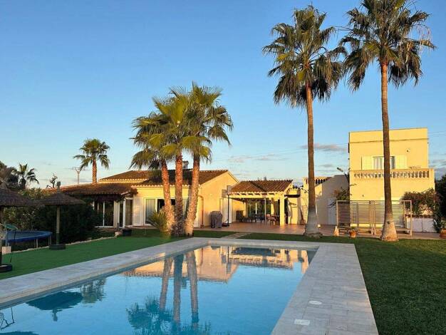 Landhaus zur Miete 6.000 € 6 Zimmer 350 m² 21.213 m² Grundstück Ses Salines 07640