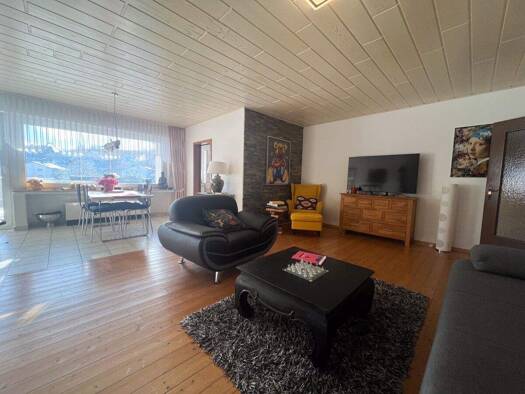 Wohnung zum Kauf 121.000 € 3 Zimmer 91 m² EG Neuenrade 58809
