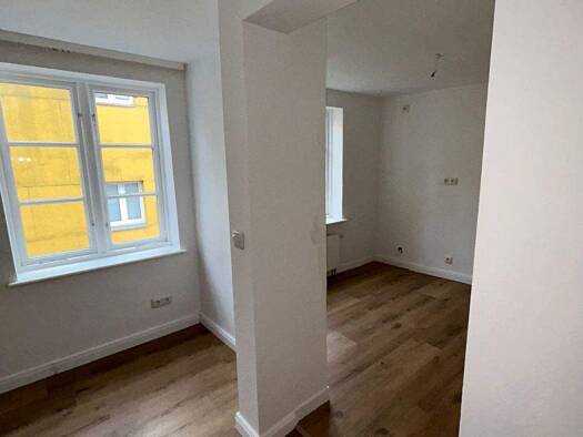 Wohnung zur Miete 825 € 2 Zimmer 55 m² 1. Geschoss frei ab sofort Neue Straße 7 Elmshorn 25337