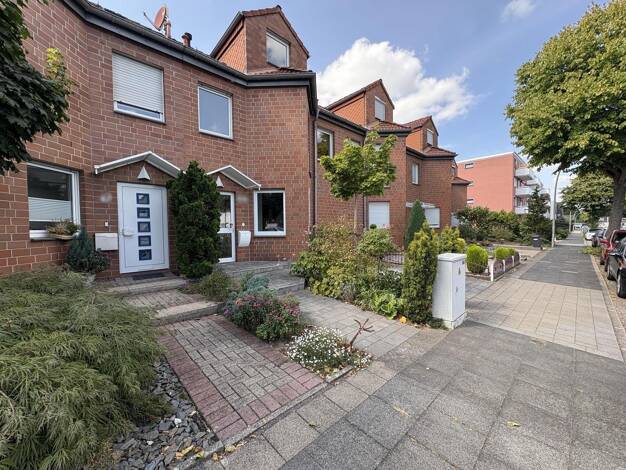 Reihenmittelhaus zum Kauf 453.000 € 4 Zimmer 126 m² 220 m² Grundstück Hochheide Duisburg 47198