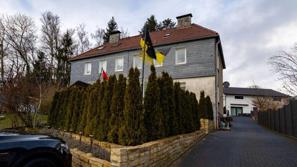 Doppelhaushälfte zum Kauf 489.000 € 5 Zimmer 150 m² 481 m² Grundstück frei ab sofort Schraberg 42 Barmen Wuppertal 42279