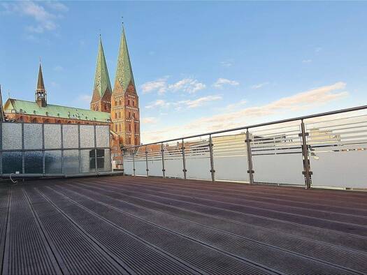 WG-Zimmer zur Miete 2.450 € 4 Zimmer 205 m² 2. Geschoss frei ab 01.05.2026 Breite Straße 48 Innenstadt Lübeck 23552