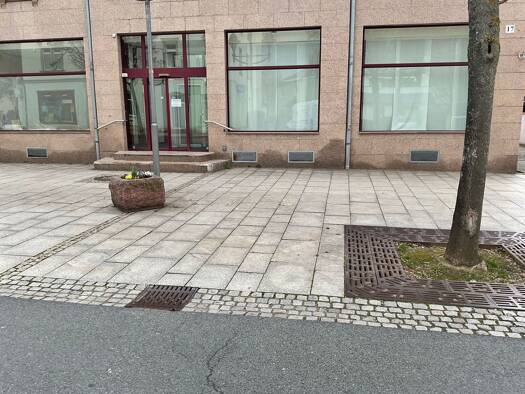 Bürogebäude zur Miete 1.010 € 141,1 m² Bürofläche Ernst-Thälmann-Straße 17 Heidenau 01809