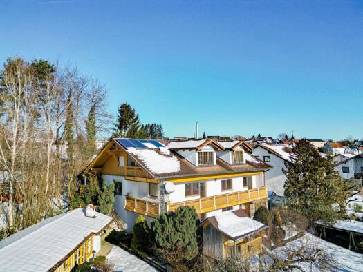 Mehrfamilienhaus zum Kauf als Kapitalanlage geeignet 388.000 € 10 Zimmer 323,5 m² 1.120 m² Grundstück Tittling 94104