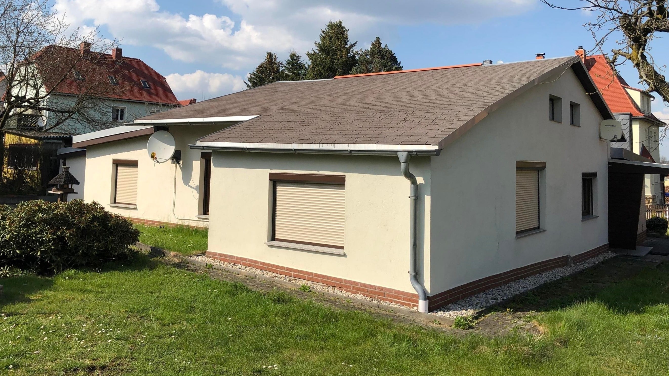 Bungalow zum Kauf 168.000 € 3 Zimmer 110 m²<br/>Wohnfläche 910 m²<br/>Grundstück Neustadt Neustadt 01844