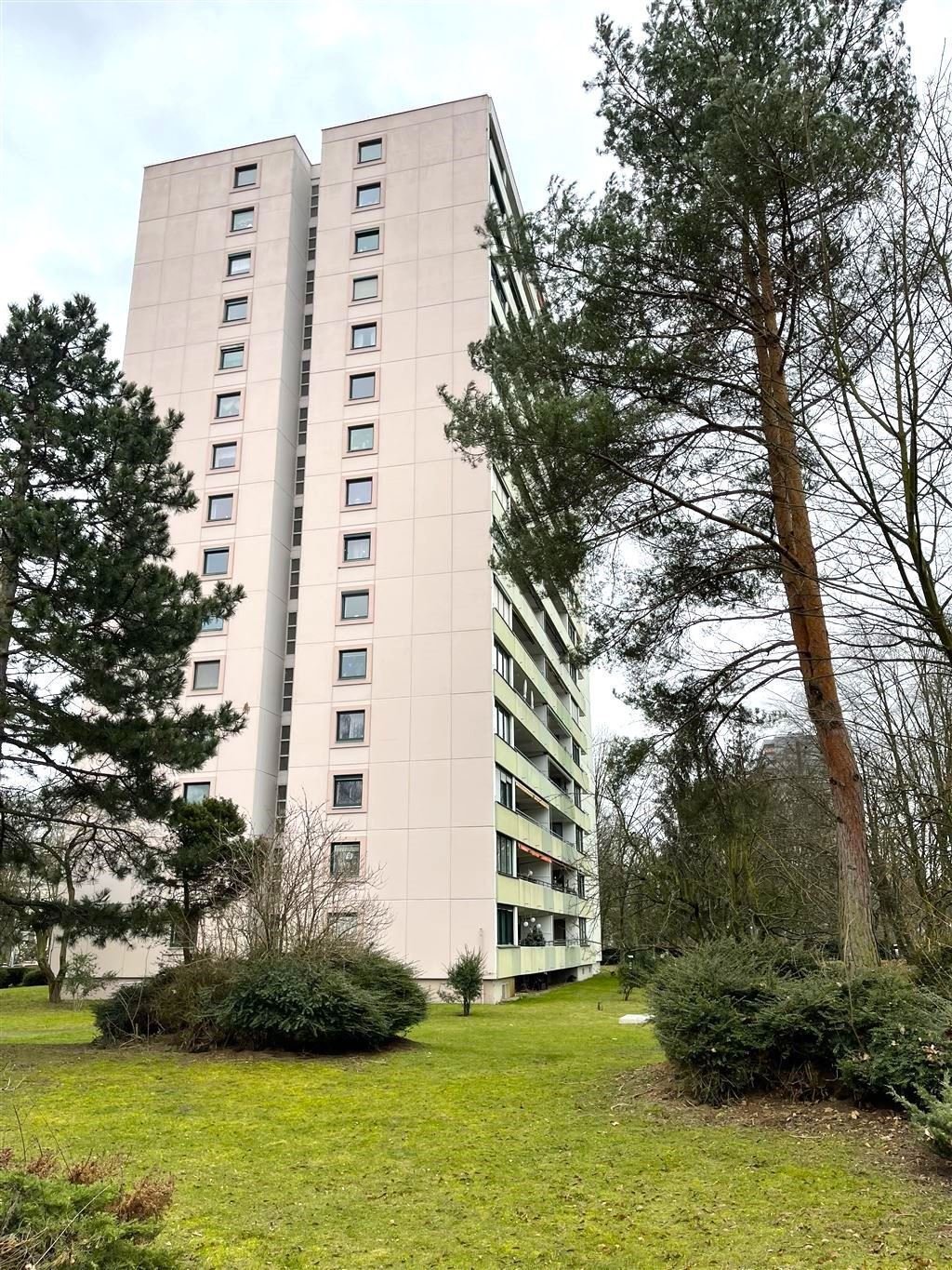 Wohnanlage zum Kauf als Kapitalanlage geeignet 259.000 € 2 Zimmer 68 m²<br/>Fläche Eschborn Eschborn , Taunus 65760