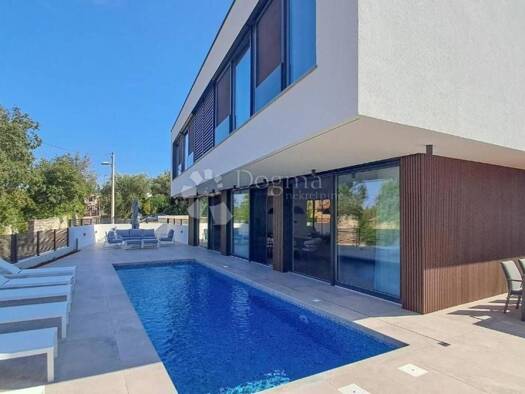 Haus zum Kauf 1.200.000 € 6 Zimmer 250 m² Rovinj Rovinj
