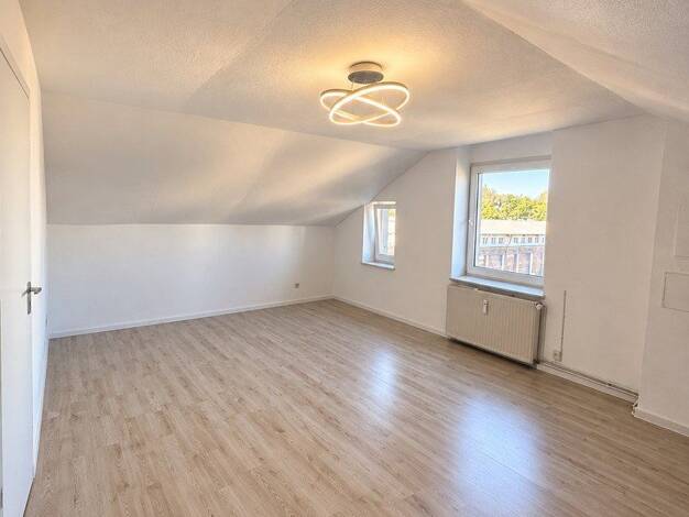 Wohnung zur Miete 950 € 6 Zimmer 100,2 m² 3. Geschoss Eckeseyer Straße 169 Mittelstadt Hagen 58089