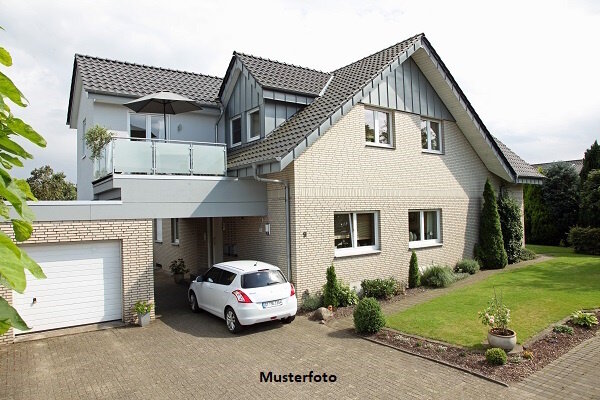 Mehrfamilienhaus zum Kauf 842.400 € 16 Zimmer 487 m²<br/>Wohnfläche 1.645 m²<br/>Grundstück Hofgeismar Hofgeismar 34369