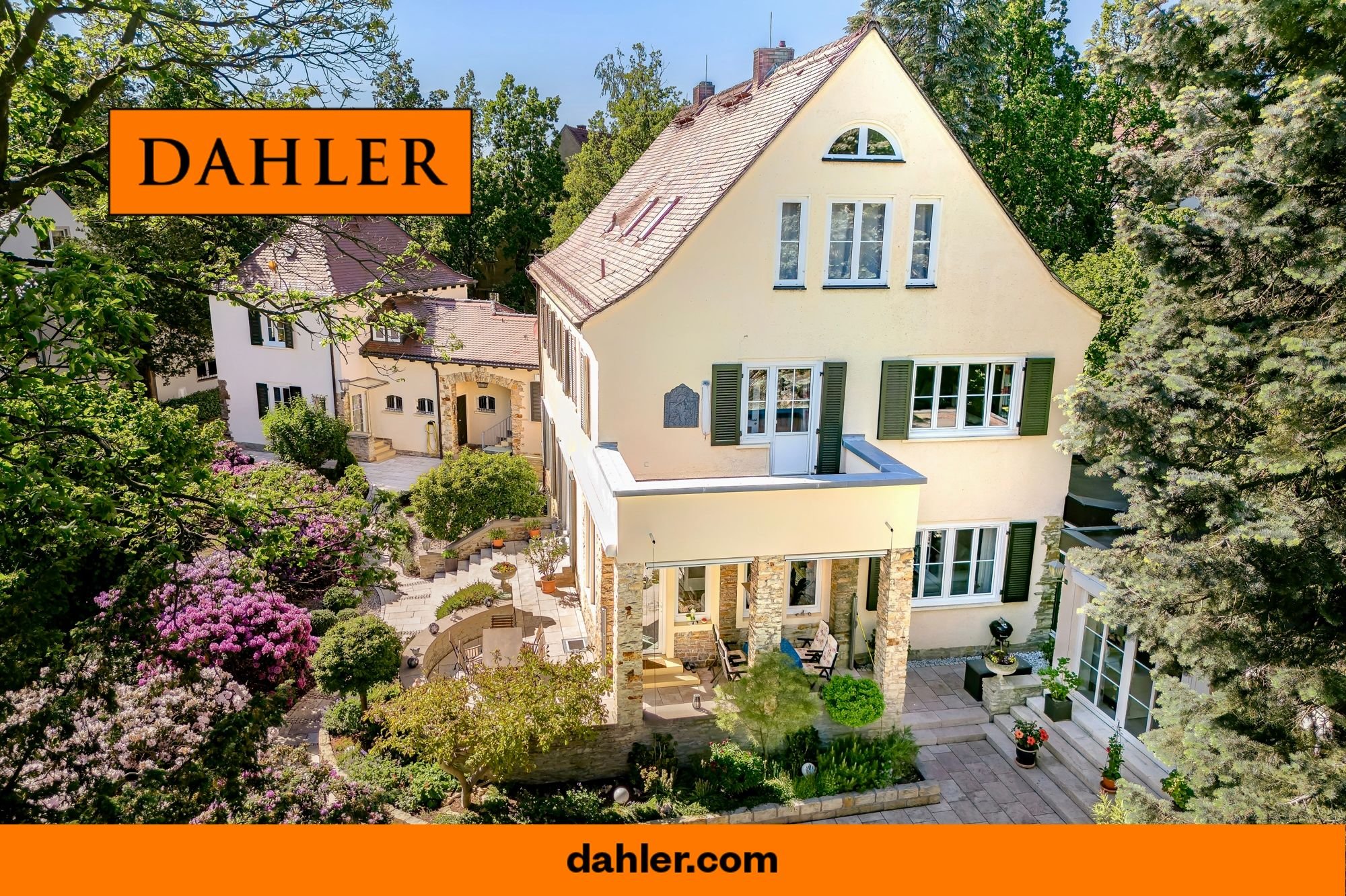 Villa zum Kauf 2.290.000 € 14 Zimmer 550 m²<br/>Wohnfläche 3.290 m²<br/>Grundstück Loschwitz-Nordost (Rißweg) Dresden / Weißer Hirsch 01324