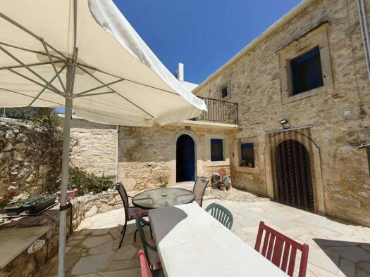 Haus zum Kauf 350.000 € 7 Zimmer 245 m² 364 m² Grundstück Kreta Municipality of Rethymnon 740 52
