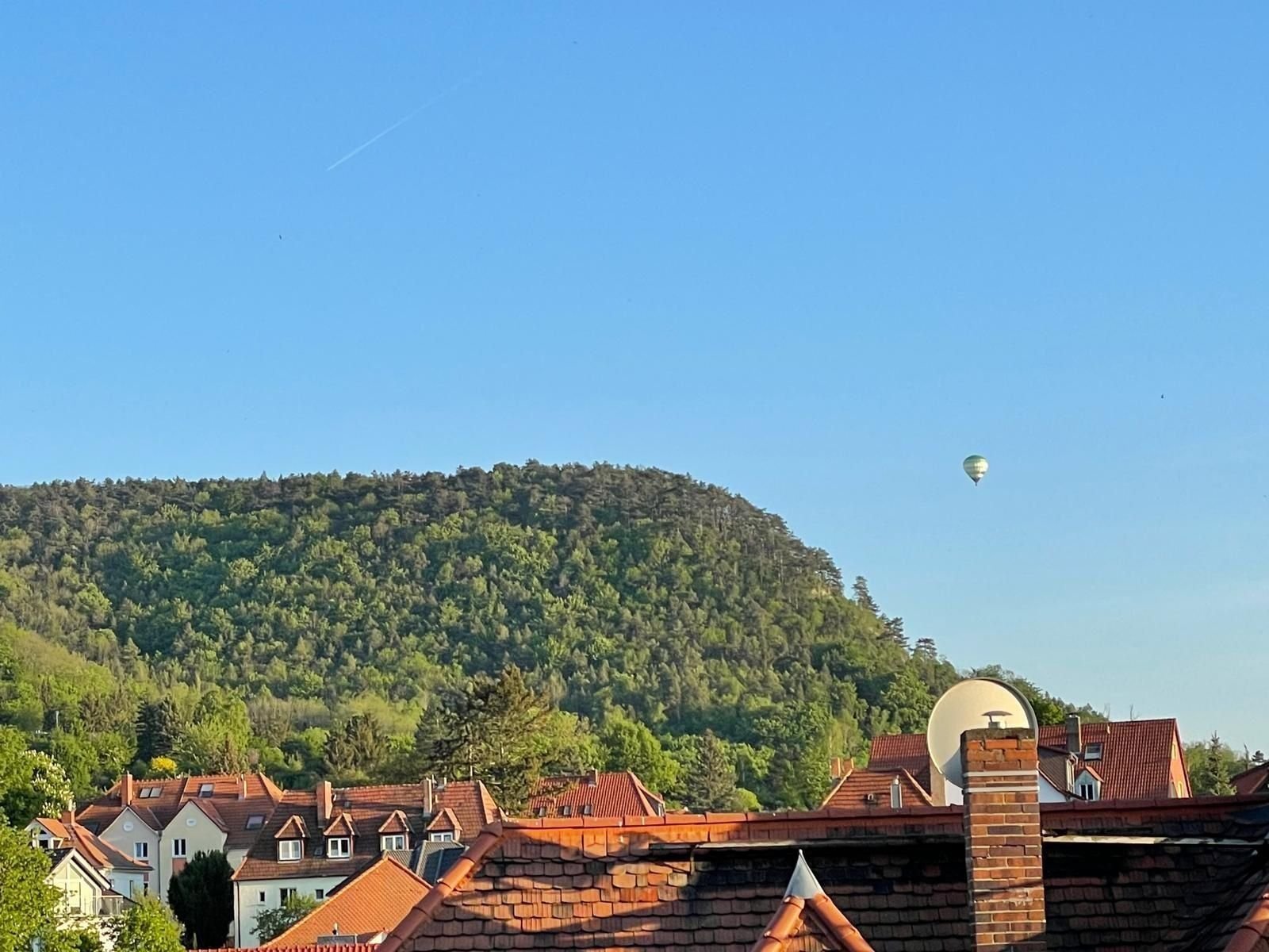 Einfamilienhaus zum Kauf provisionsfrei 8 Zimmer 270 m²<br/>Wohnfläche 609 m²<br/>Grundstück ab sofort<br/>Verfügbarkeit Dietrichweg Wenigenjena - Kernberge Jena 07749