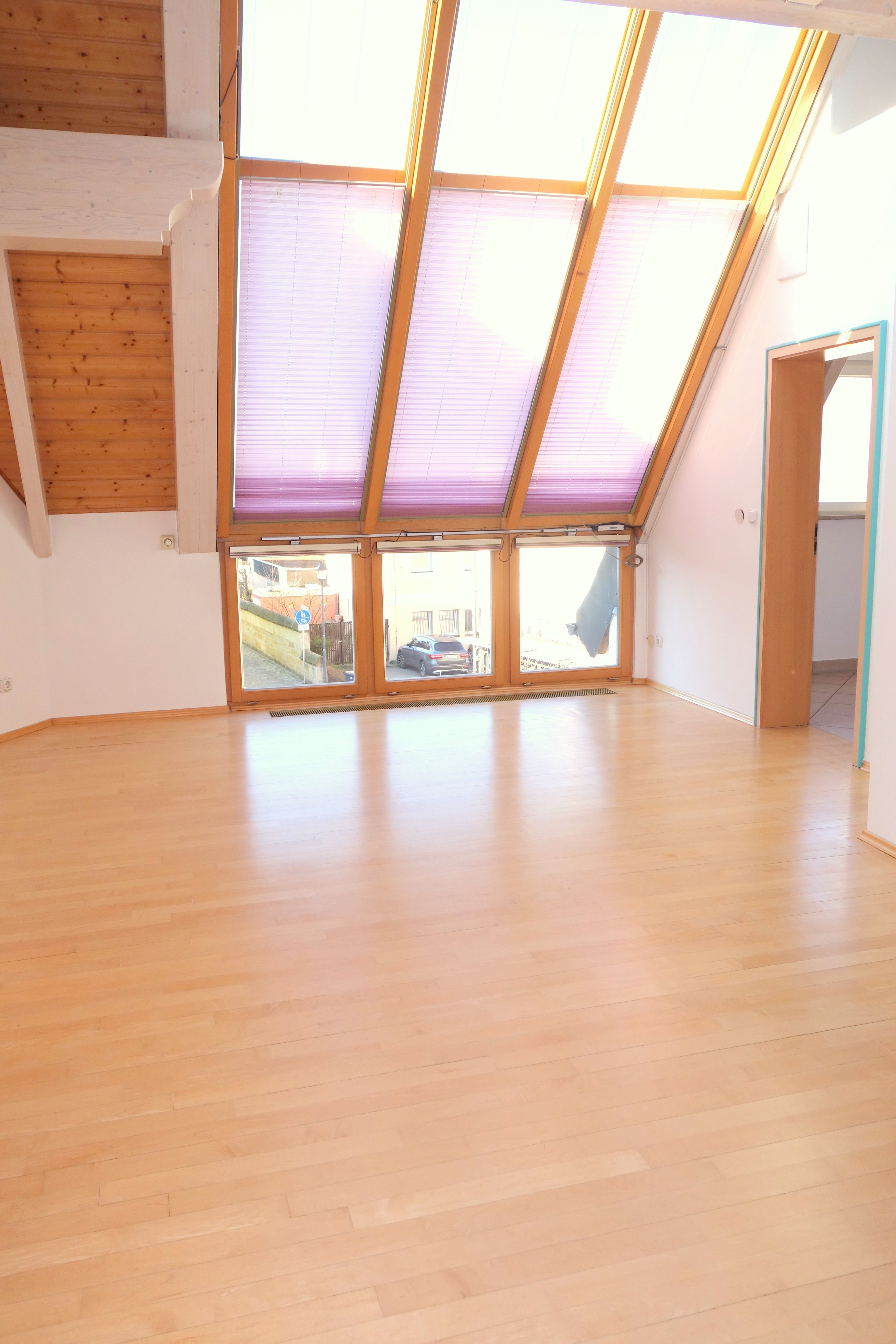 Penthouse zur Miete 1.545 € 5 Zimmer 199 m²<br/>Wohnfläche 2.<br/>Geschoss 01.01.2025<br/>Verfügbarkeit Poststr. 5 Memmelsdorf Memmelsdorf 96117