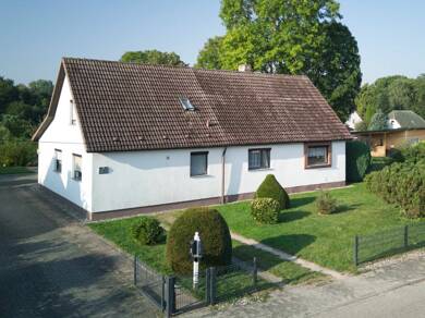 Einfamilienhaus zum Kauf 249.000 € 7 Zimmer 177 m² 1.384 m² Grundstück Dargelin Dargelin 17498