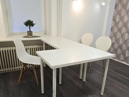 Büro zur Miete provisionsfrei 190 € 2 Zimmer 28 m² Bürofläche Innenstadt Innenstadt 23552