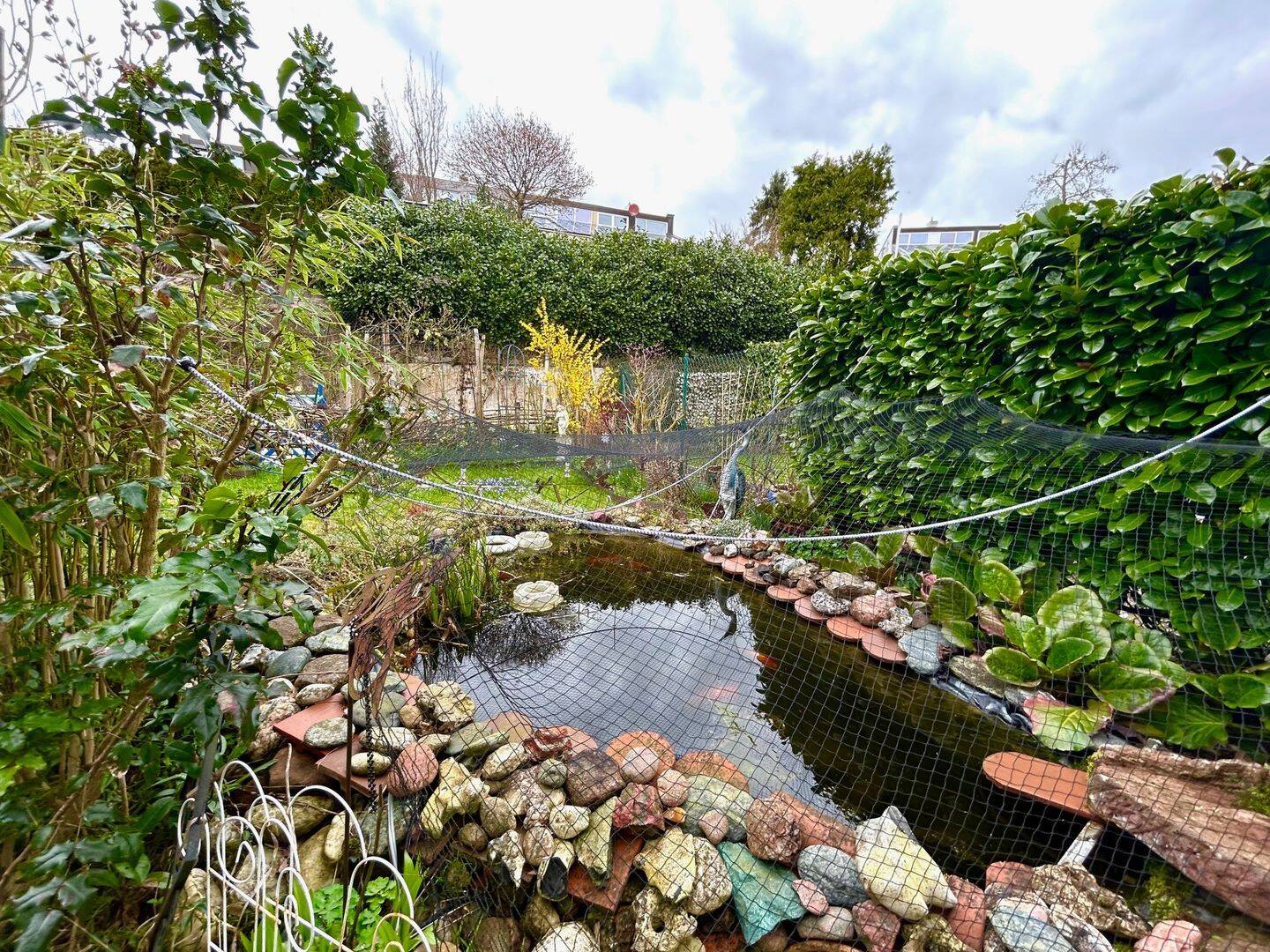 Immobilie in Bad Kissingen - Herzlich Willkommen in Ihrer  4-Zimmer-Eigentumswohnung mit Dachterrasse, Garten und Weitblick in ruhiger Lage von Bad Kissingen - Bild 1