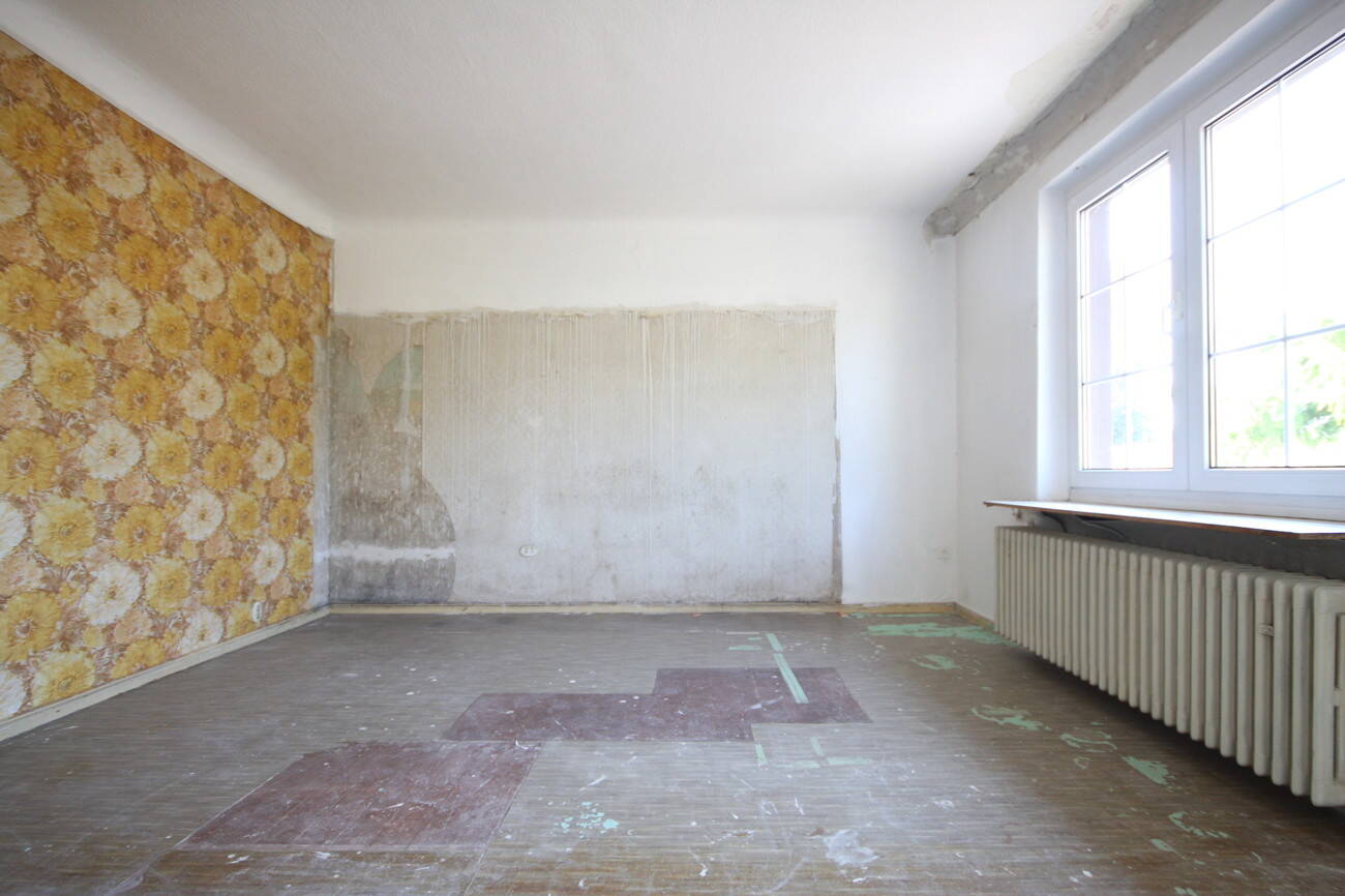 Immobilie in Falkensee - Zur Sanierung: Charmantes Einfamilienhaus mit Wintergarten von 1928 auf sonnigem Südgrundstück - Bild 3