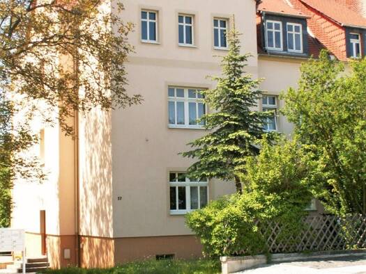 Wohnung zur Miete 205 € 1 Zimmer 35,7 m² 2. Geschoss frei ab 01.10.2026 Löbauer Straße 37 Herrnhut Herrnhut 02747