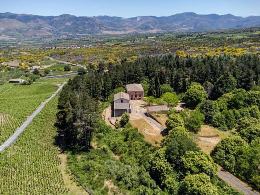Villa zum Kauf 3.600.000 € 16 Zimmer 1.725 m² 1.058.630 m² Grundstück Castiglione di Sicilia  95012