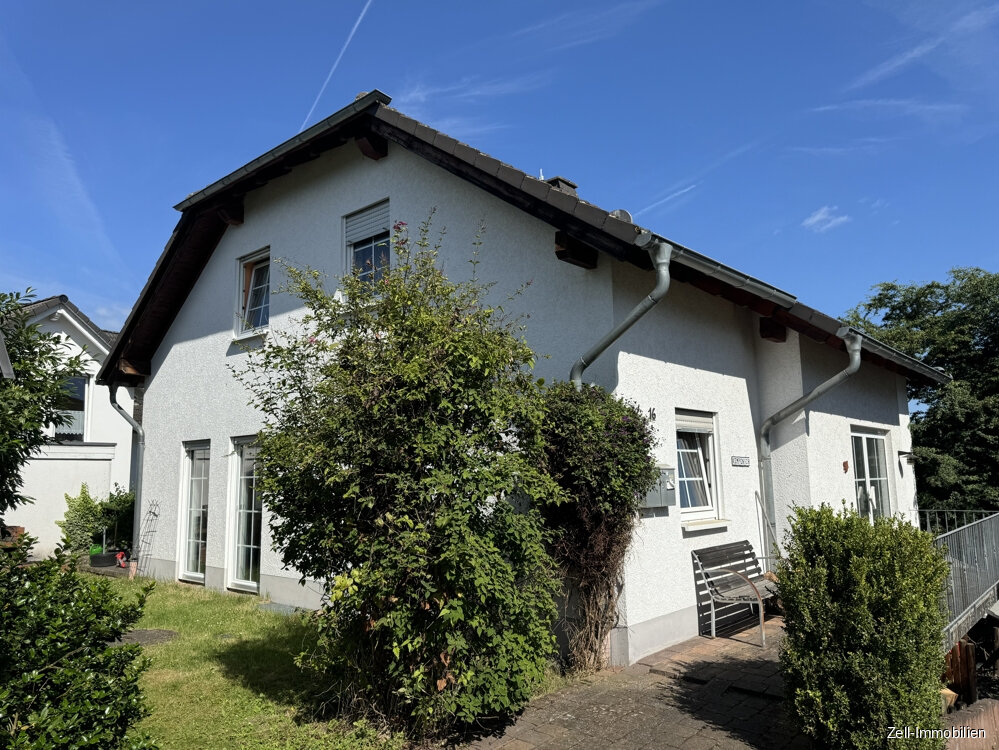 Einfamilienhaus zum Kauf 386.000 € 8 Zimmer 164 m²<br/>Wohnfläche 411 m²<br/>Grundstück Nastätten 56355