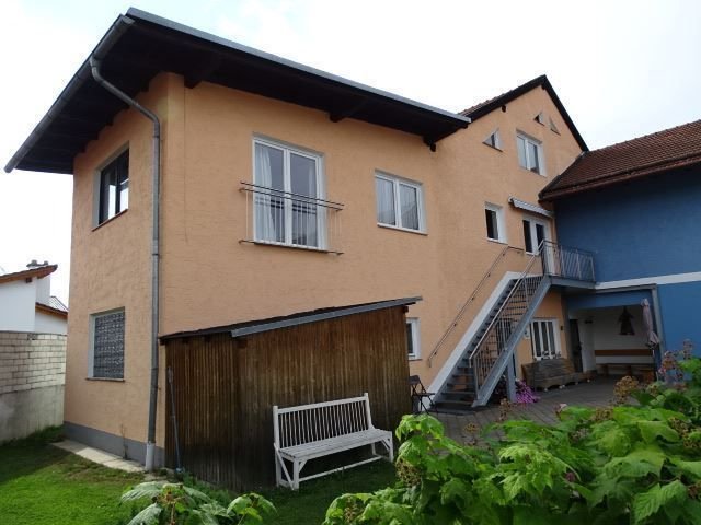 Haus zum Kauf als Kapitalanlage geeignet 299.000 € 6 Zimmer 343 m²<br/>Wohnfläche 982 m²<br/>Grundstück Zwiesel Zwiesel 94227