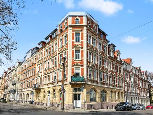 Wohnung zum Kauf 48.000 € 2 Zimmer 64,8 m² 2. Geschoss Altriesa Riesa 01589