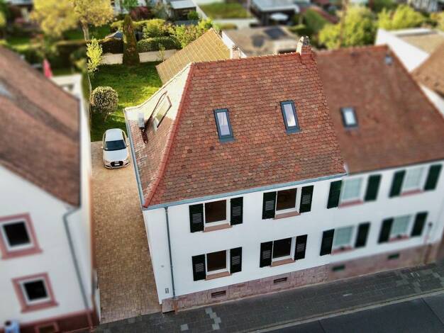 Doppelhaushälfte zum Kauf provisionsfrei 790.000 € 9 Zimmer 127 m² 387 m² Grundstück Dreieichenhain Dreieich 63303
