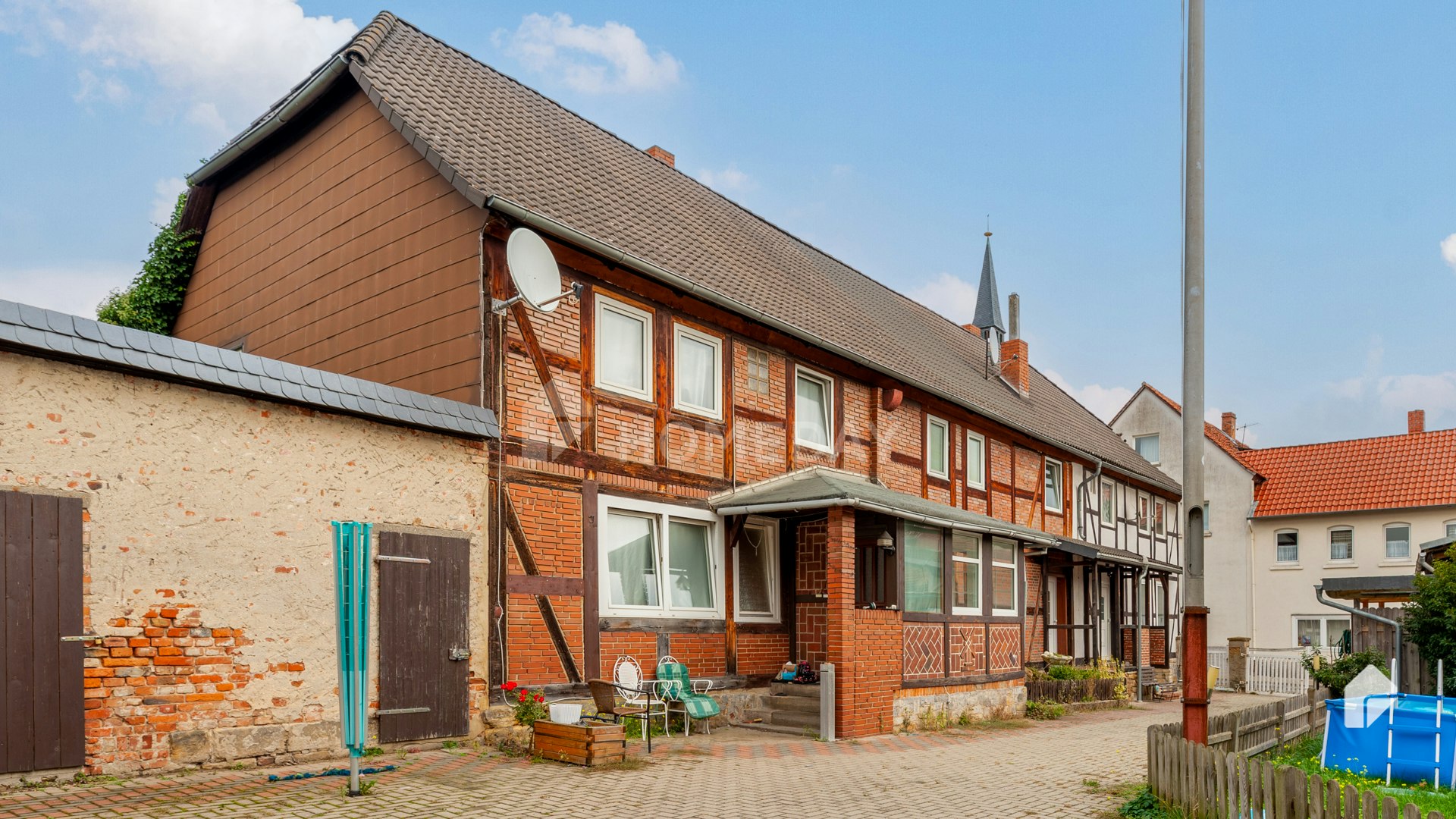 Mehrfamilienhaus zum Kauf 199.000 € 11 Zimmer 400 m²<br/>Wohnfläche 753 m²<br/>Grundstück Grasleben Grasleben 38368