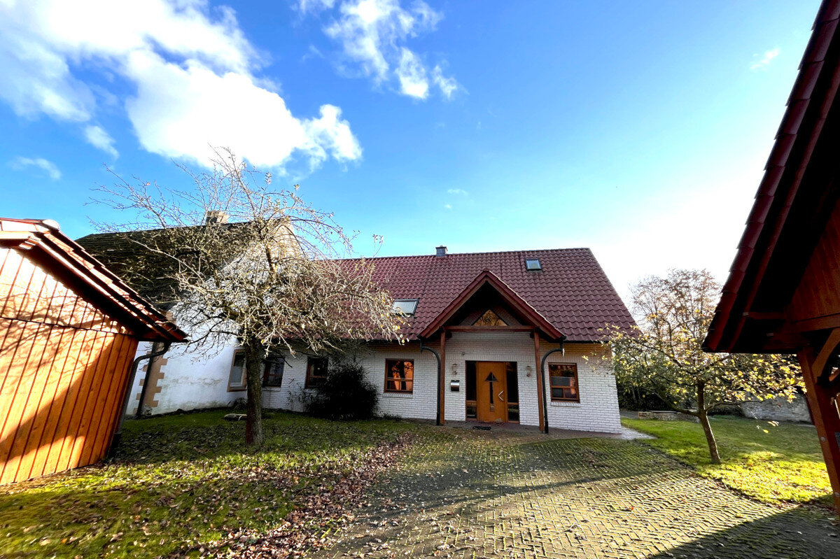 Mehrfamilienhaus zum Kauf 499.000 € 10,5 Zimmer 270 m²<br/>Wohnfläche 2.543 m²<br/>Grundstück Brockstraße 21/23 Bohmte Bohmte 49163