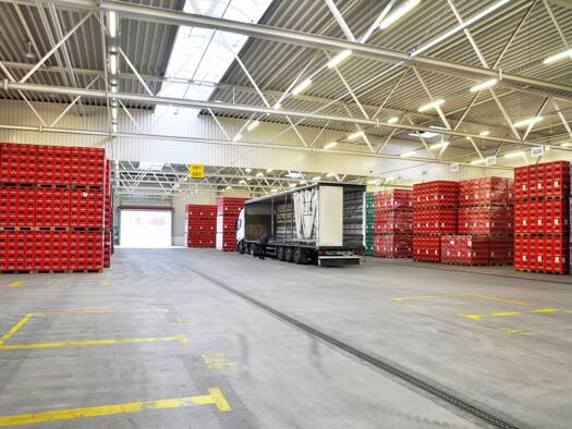 Lagerhalle zur Miete 11.215 m² Lagerfläche teilbar ab 10.530 m² Wangen Wangen 70327