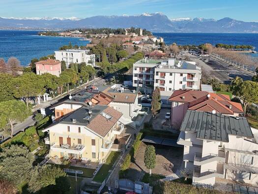 Wohnung zum Kauf 550.000 € 3 Zimmer 88 m² 3 Geschosse frei ab sofort Via XXV Aprile 7 Sirmione 25019