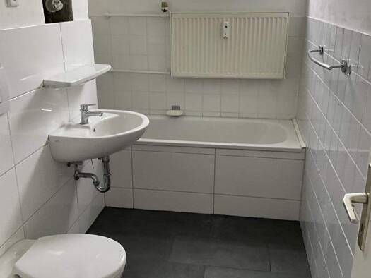 Wohnung zur Miete 619 € 3 Zimmer 76,2 m² 2. Geschoss frei ab 13.03.2026 Roßkamper Straße 55 Vohwinkel Wuppertal 42329