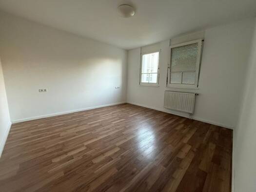Wohnung zum Kauf 208.000 € 3 Zimmer 77 m² 2. Geschoss Büttelbronn Öhringen 74613