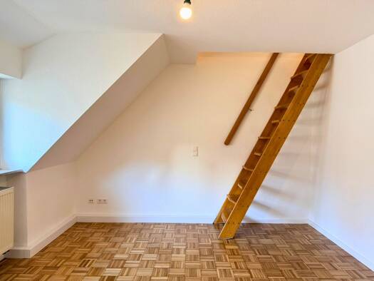 Wohnung zur Miete 620 € 2 Zimmer 37 m² 4. Geschoss Ost Stuttgart Ost 70186