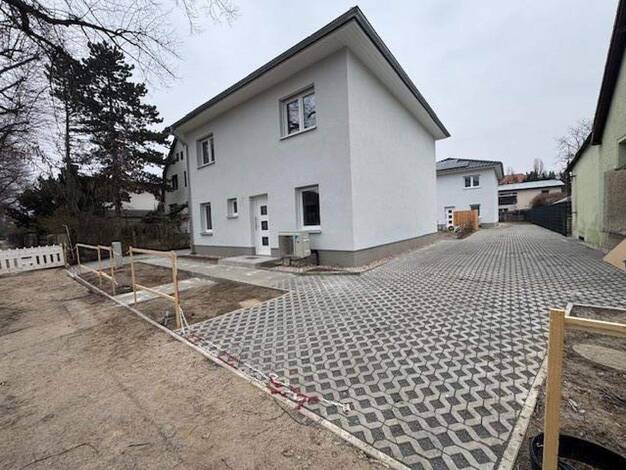 Einfamilienhaus zur Miete - Erstbezug 2.650 € 4 Zimmer 137 m² 300 m² Grundstück frei ab sofort Tiniusstr. 35 Heinersdorf Berlin 13089