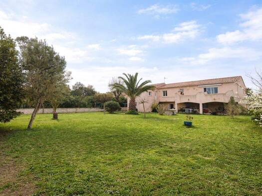 Villa zum Kauf 699.000 € 6 Zimmer 179 m² 1.600 m² Grundstück frei ab sofort Le Grau d'Agde Agde 34300