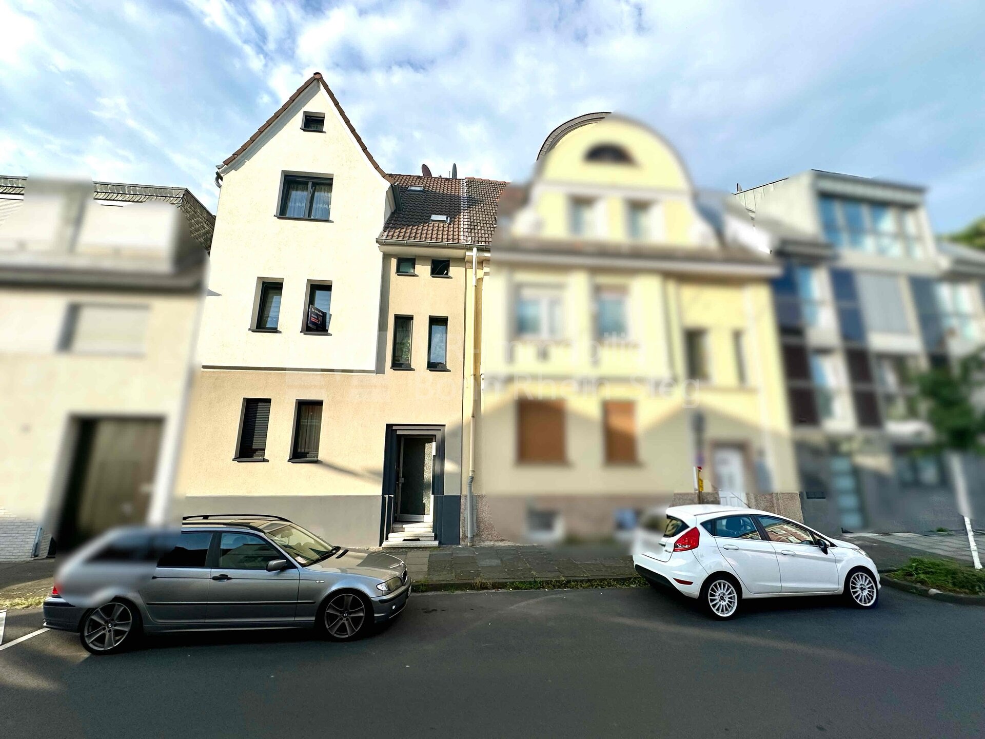 Mehrfamilienhaus zum Kauf 675.000 € 6 Zimmer 150 m²<br/>Wohnfläche 138 m²<br/>Grundstück Wahllokal 40 Siegburg 53721