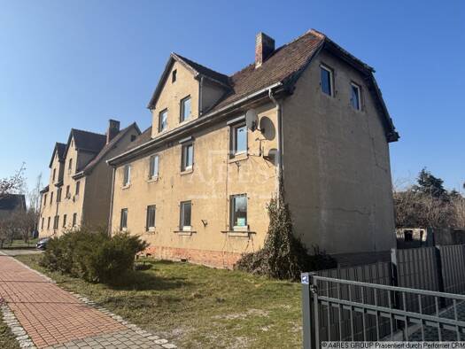 Mehrfamilienhaus zum Kauf 20.000 € 1 Zimmer 300 m² 840 m² Grundstück Hakeborn Börde-Hakel 39448
