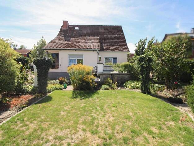 Sonstiges zum Kauf als Kapitalanlage geeignet 175.000 € 5 Zimmer 130 m² 1.056 m² Grundstück Groß Rosenburg Barby 39240