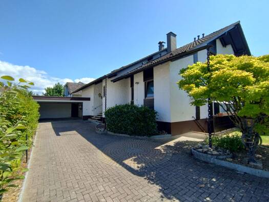 Einfamilienhaus zum Kauf 579.000 € 9 Zimmer 250 m² 692 m² Grundstück Stadtgebiet Renchen 77871