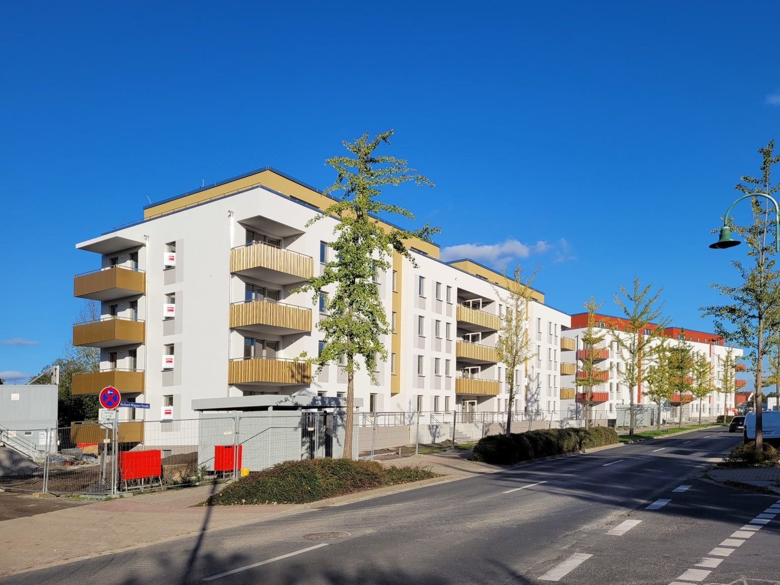 Wohnung zur Miete 1.210 € 5 Zimmer 127 m²<br/>Wohnfläche 1.<br/>Geschoss 01.02.2025<br/>Verfügbarkeit R.-Wagner-Str. 7 Radeberg Radeberg 01454