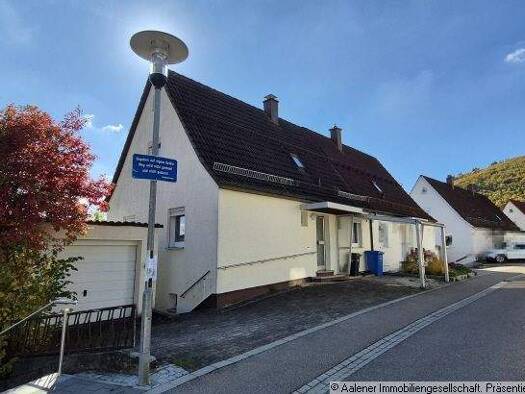 Doppelhaushälfte zum Kauf 205.000 € 4 Zimmer 95 m² 332 m² Grundstück Oberkochen 73447