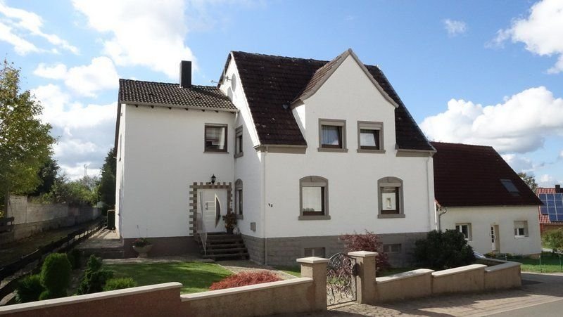 Mehrfamilienhaus zum Kauf 245.000 € 6 Zimmer 227 m²<br/>Wohnfläche 1.052 m²<br/>Grundstück ab sofort<br/>Verfügbarkeit Nünschweiler 66989