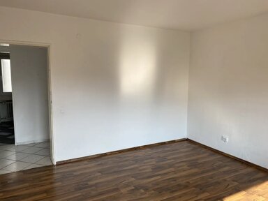 Wohnung zur Miete 700 € 4 Zimmer 100 m² frei ab sofort Im Wohnpark Ahe Bergheim 50127