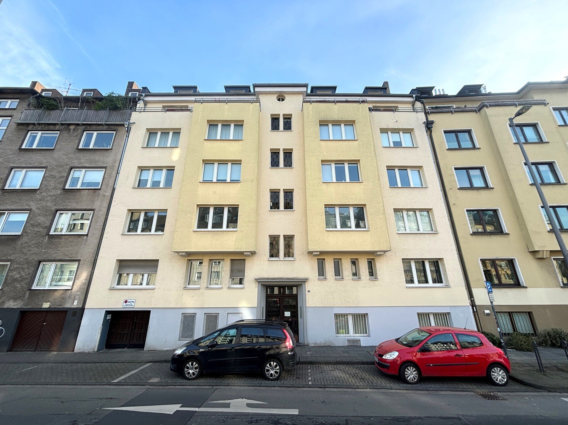 Wohnung zum Kauf 348.000 € 2 Zimmer 83 m²<br/>Wohnfläche Deutz Köln 50679