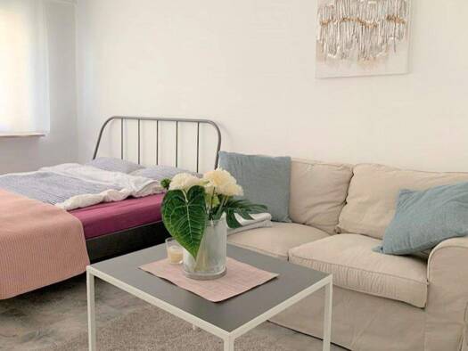 Wohnung zur Miete Wohnen auf Zeit 980 € 1 Zimmer 30 m² frei ab 19.01.2026 Uhlandstr. 0 Mitte Stuttgart 70182