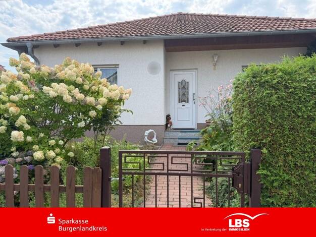 Bungalow zum Kauf 198.000 € 3 Zimmer 90 m² 427 m² Grundstück Tröglitz Elsteraue 06729