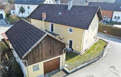 Einfamilienhaus zum Kauf als Kapitalanlage geeignet 265.000 € 6 Zimmer 160 m² 200 m² Grundstück Eichendorf Eichendorf 94428