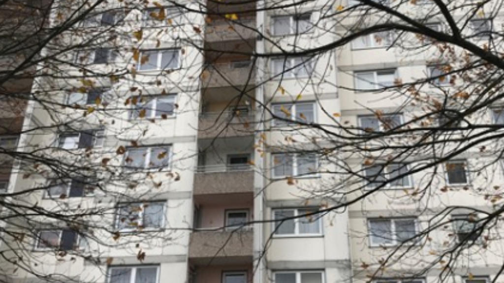 Wohnung zur Miete 370 € 2 Zimmer 43,3 m² 12. Geschoss frei ab 01.04.2026 Adenauerstraße 5 Aschenberg Fulda 36039