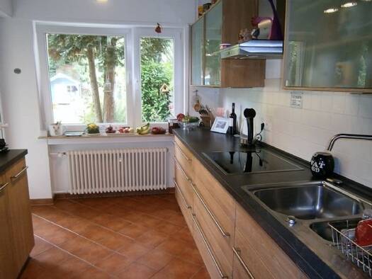 Reihenmittelhaus zur Miete 1.900 € 5,5 Zimmer 141 m² 272 m² Grundstück Wiesbaden 65197